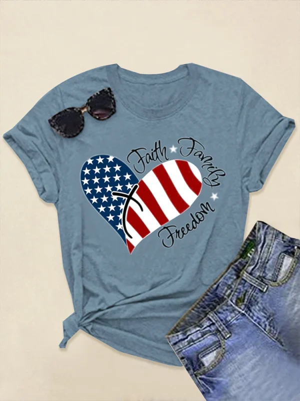 S0457f832cc9343e799e21f67e7b03530x.webp plus Size Women's round Neck Short Sleeve Top Featuring American Flag Design for Independence Day Summer Fashion Outfit